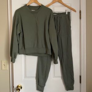 Abercrombie Lounge Set